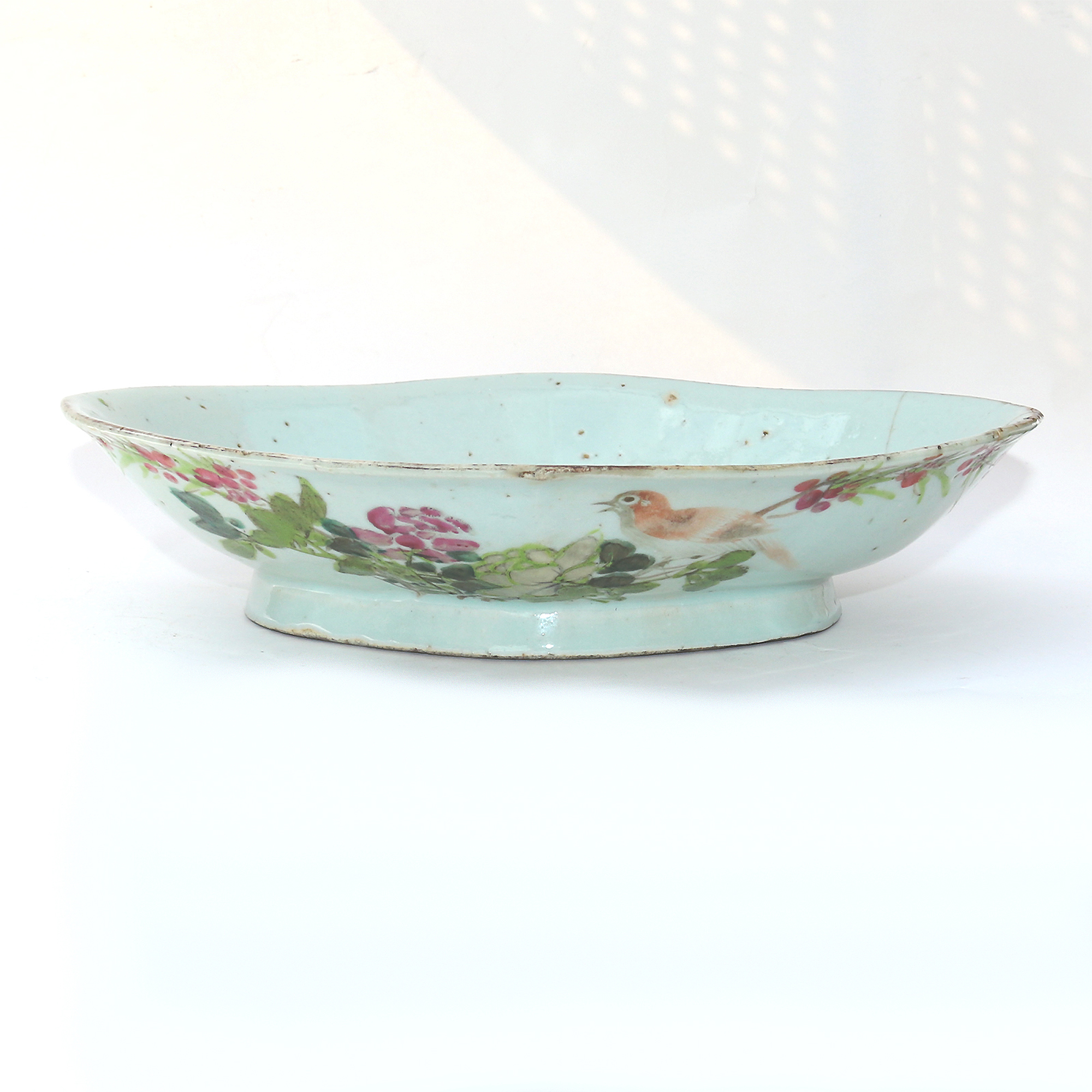 Antique Chinese hand-painted porcelain lobed text Dish C.1810-30