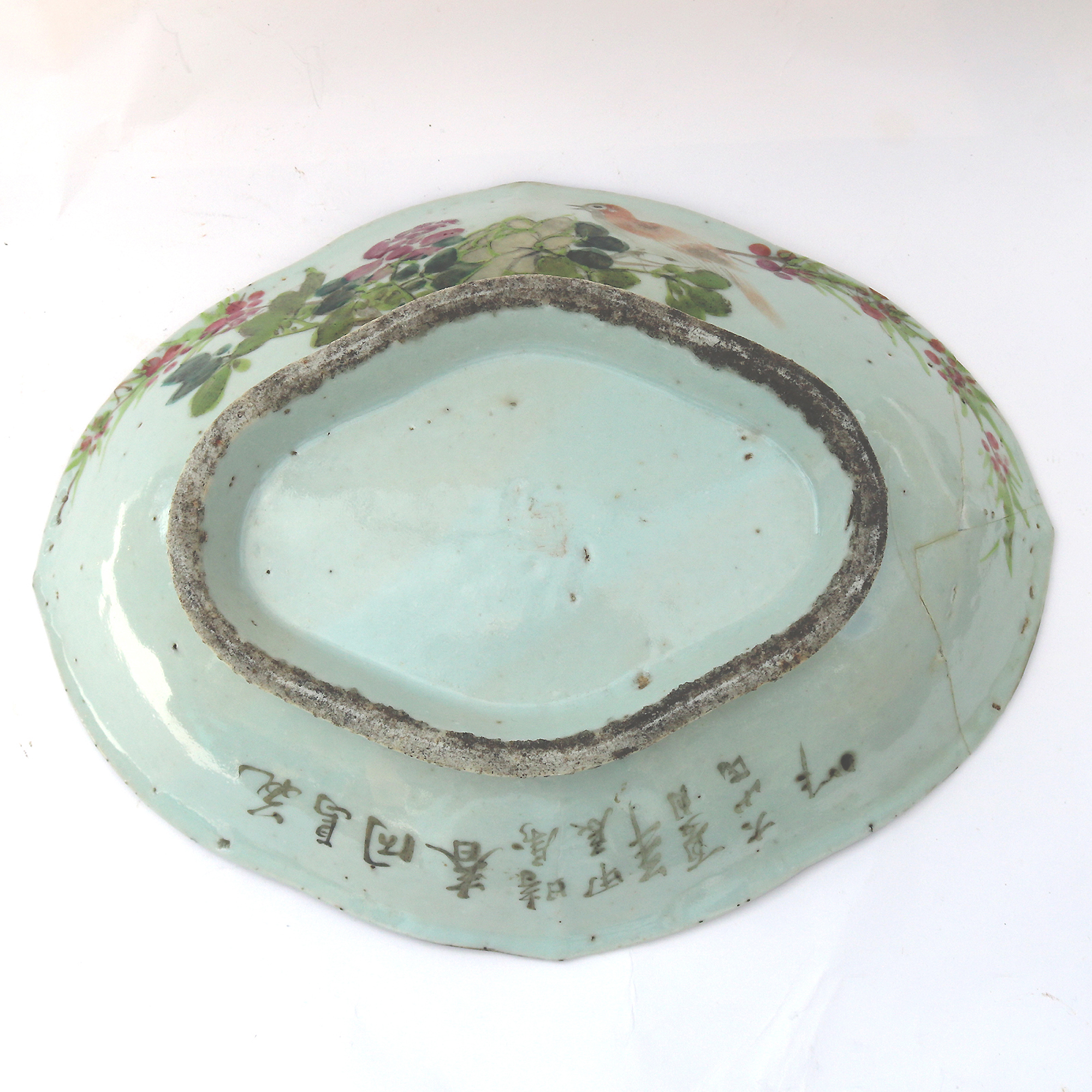 Antique Chinese hand-painted porcelain lobed text Dish C.1810-30
