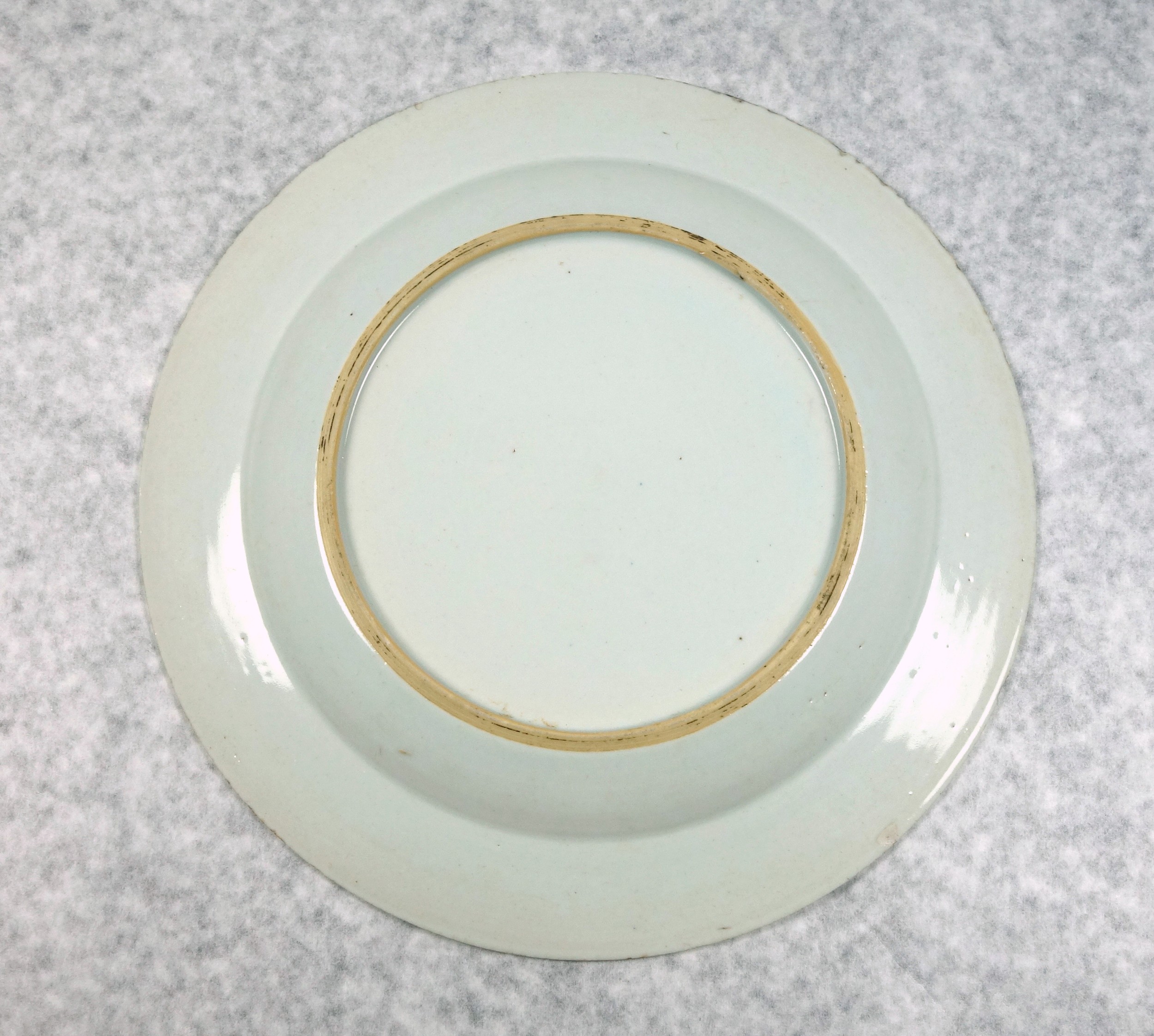 An attractive antique Chinese export hand-painted Plate C.18thC