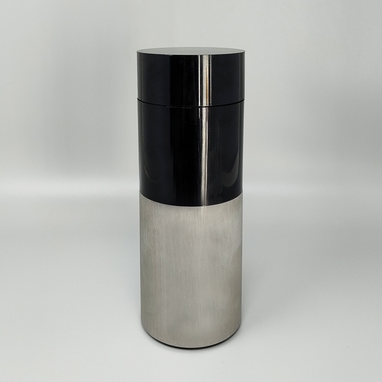 1970s Stunning Cini & Nils Cocktail Shaker by OPI Milano. Made in Italy - Image 2