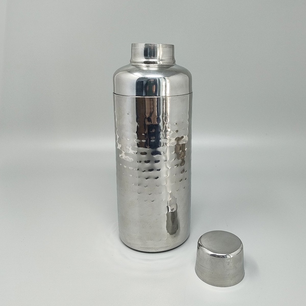 1970s Gorgeous cocktail shaker by Andrea Fontebasso. Made in Italy