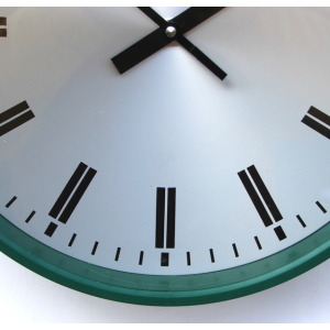 1970s British Office/Commercial Industrial Wall Clock. Fully Guaranteed