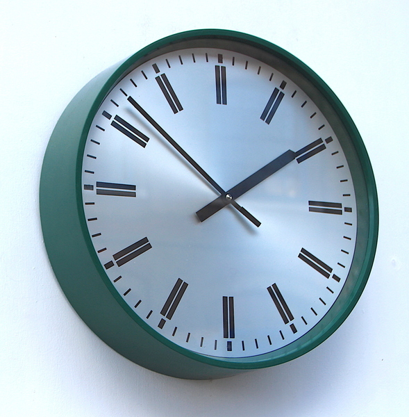 1970s British Office/Commercial Industrial Wall Clock. Fully Guaranteed