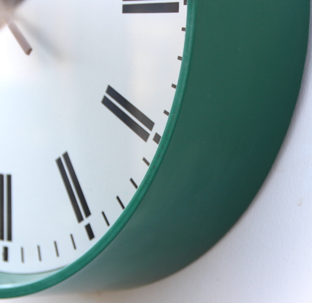1970s British Office/Commercial Industrial Wall Clock. Fully Guaranteed