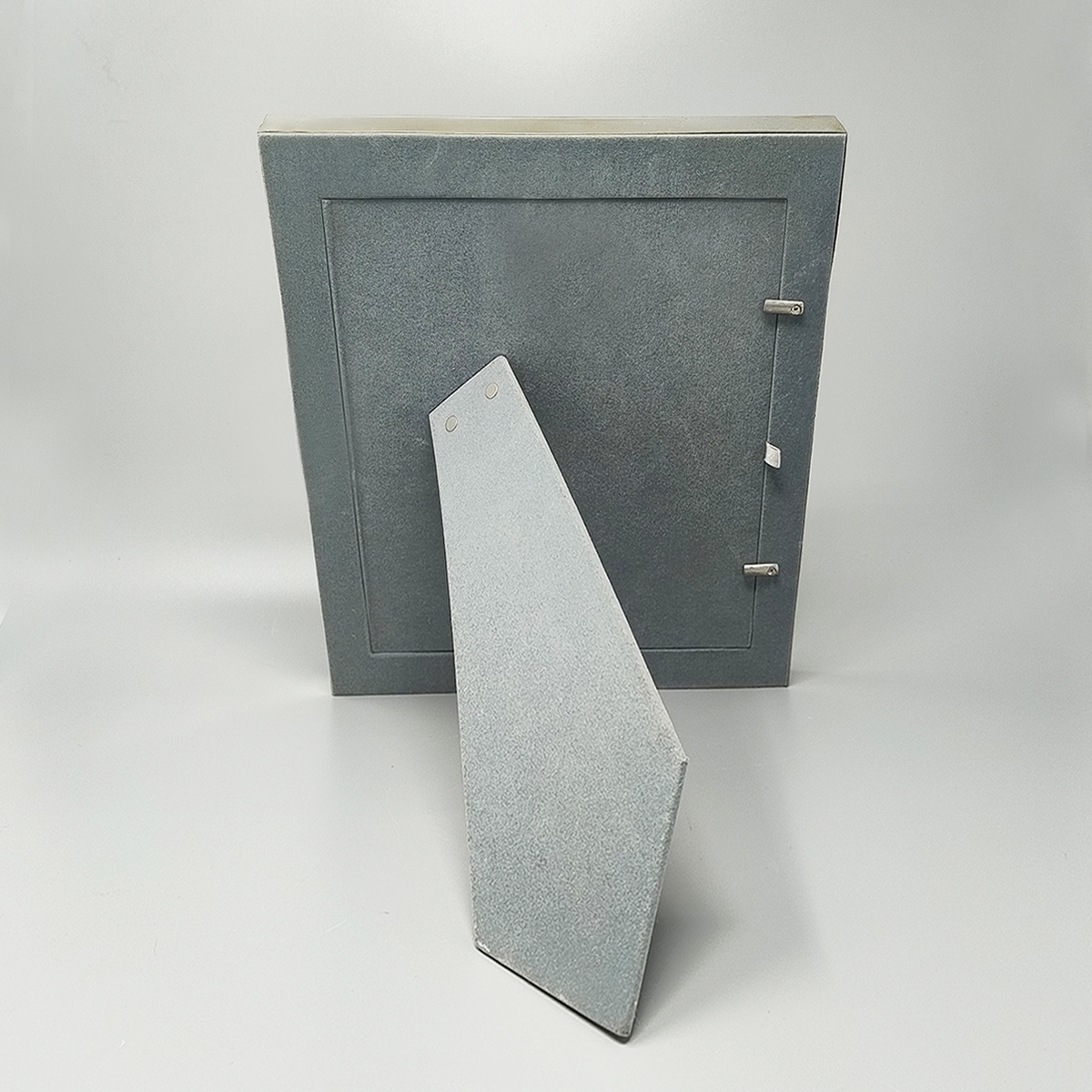 1970s Stunning Photo Frame in Silver Plated. Made in Italy