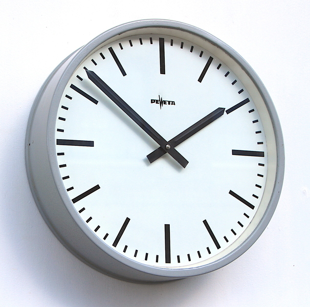 1970s Midcentury Original Industrial Wall Clock Factory. Fully Guaranteed