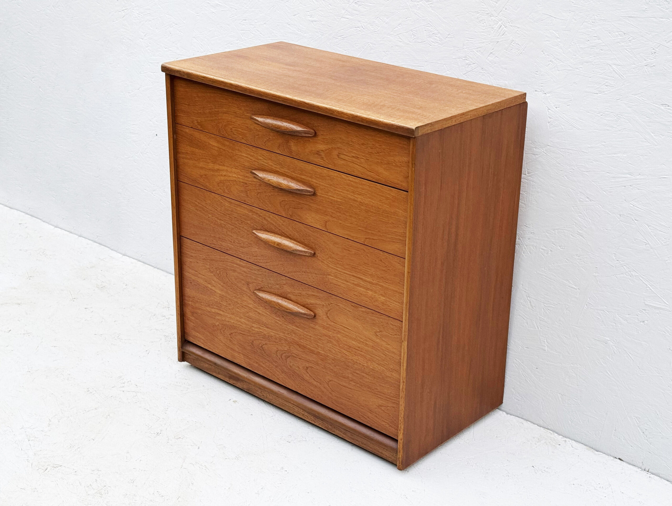 Vintage Mid Century Teak Austinsuite Chest Of Drawers