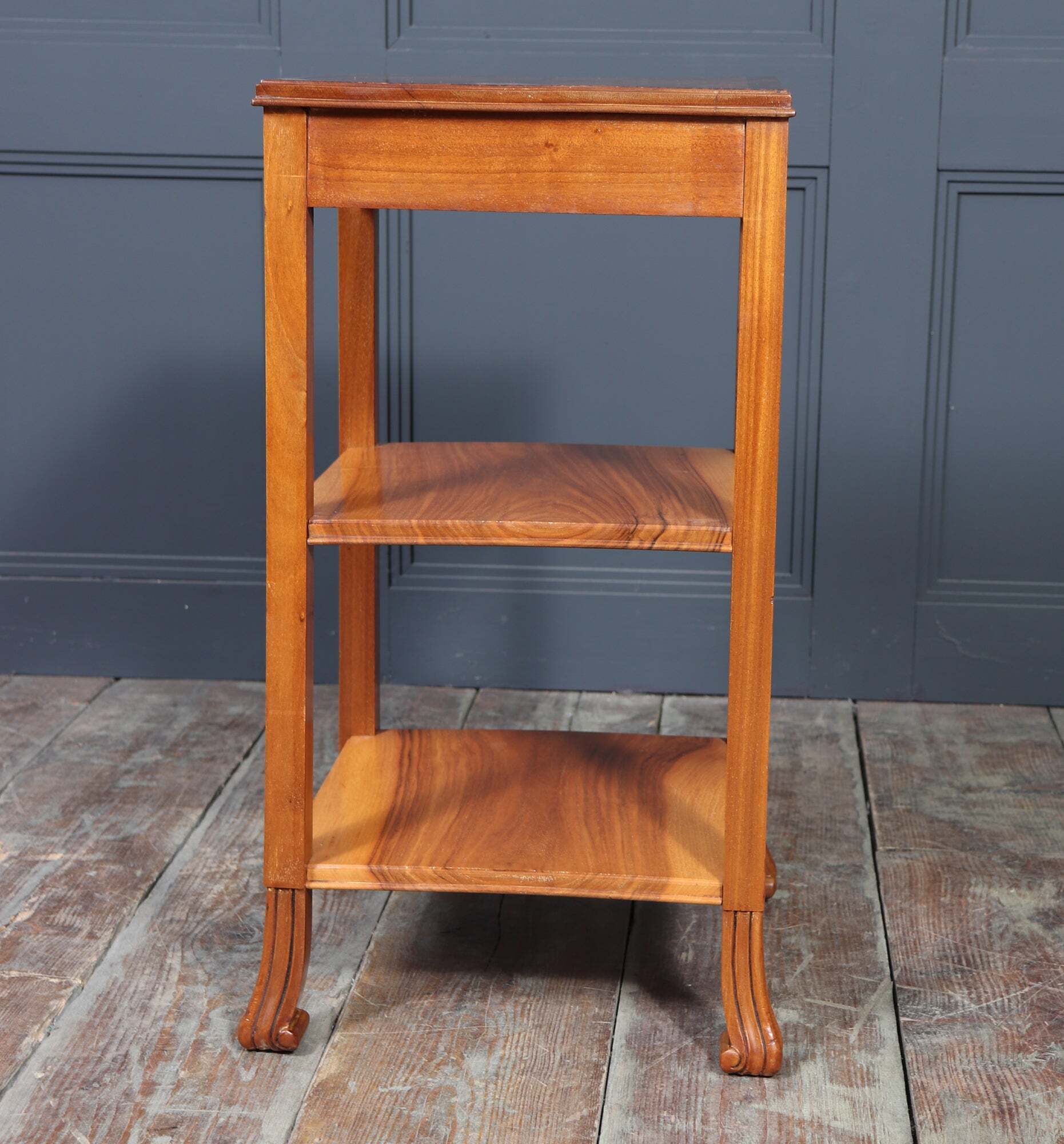 Art Deco English Side Table In Walnut
