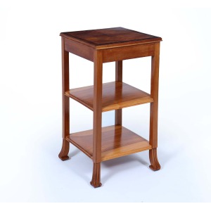 Art Deco English Side Table In Walnut