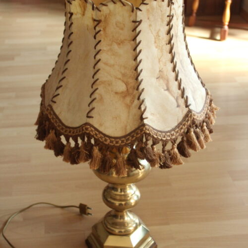 XL - Mid Century table lamp on a heavy opulent brass foot - leather lampshade - Vintage