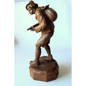 1930s - Antique handcarved wooden sculpture of a hunter