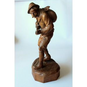 1930s - Antique handcarved wooden sculpture of a hunter
