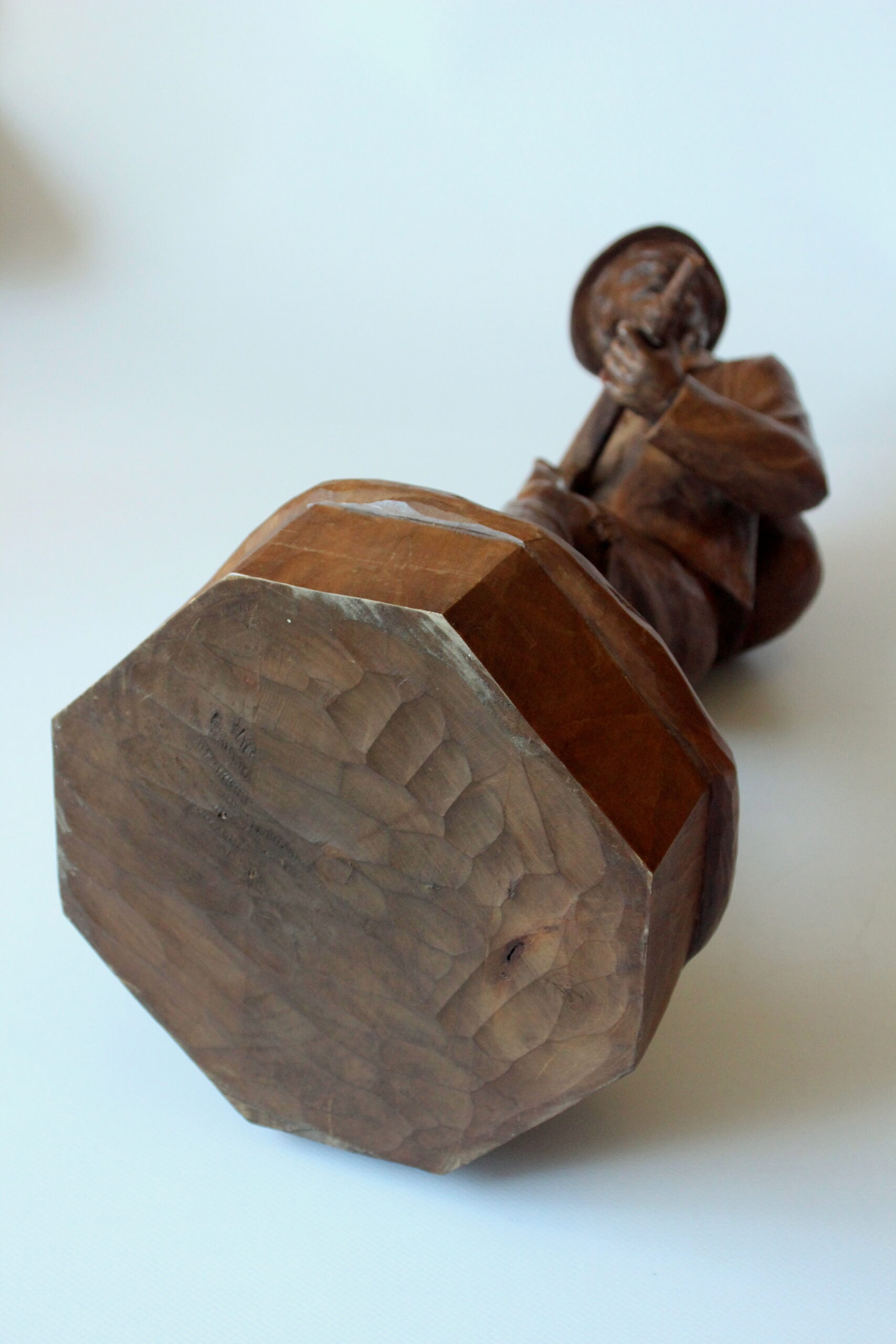 1930s - Antique handcarved wooden sculpture of a hunter