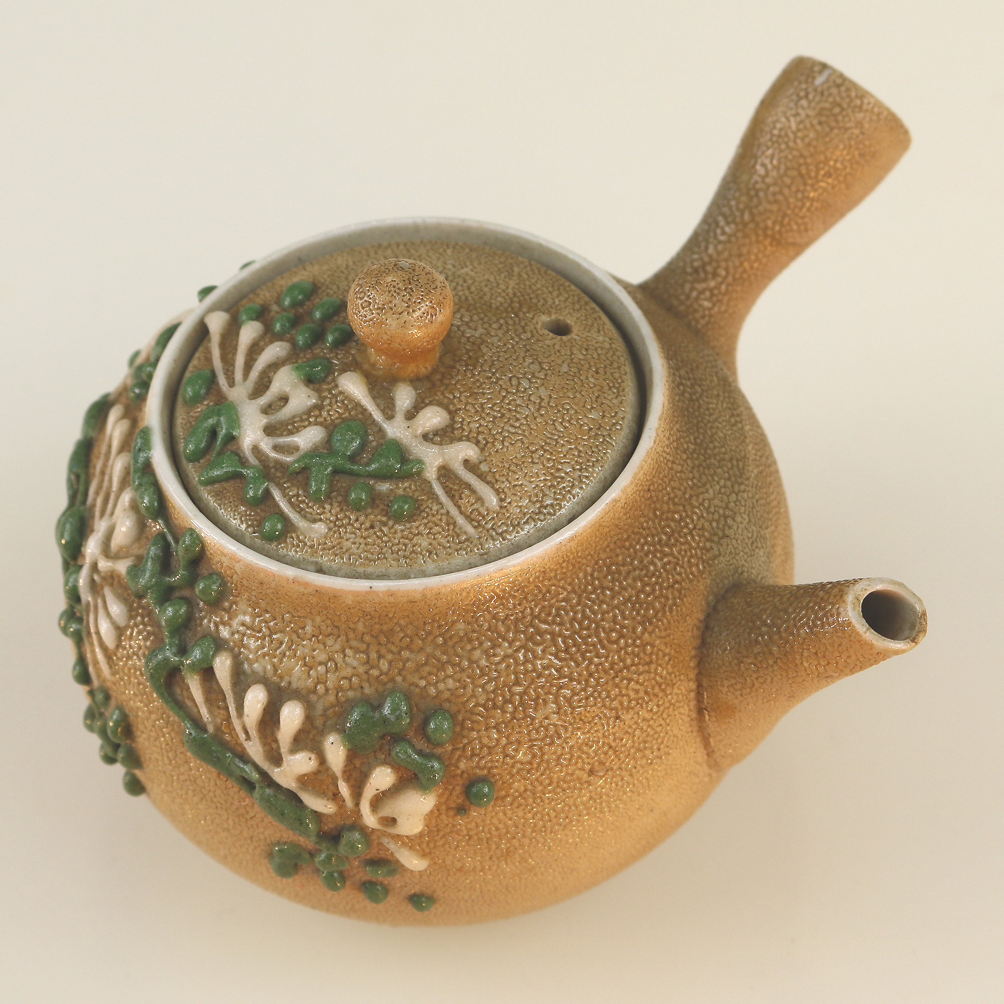 A very pretty Japanese stoneware Kyusu Teapot / Sake Pot C.20thC