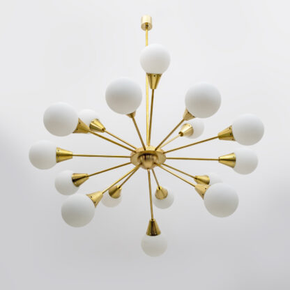 Mid-Century Modern Italian Brass and Glass Opaline Large Sputnik Chandelier, 70s - Image 7