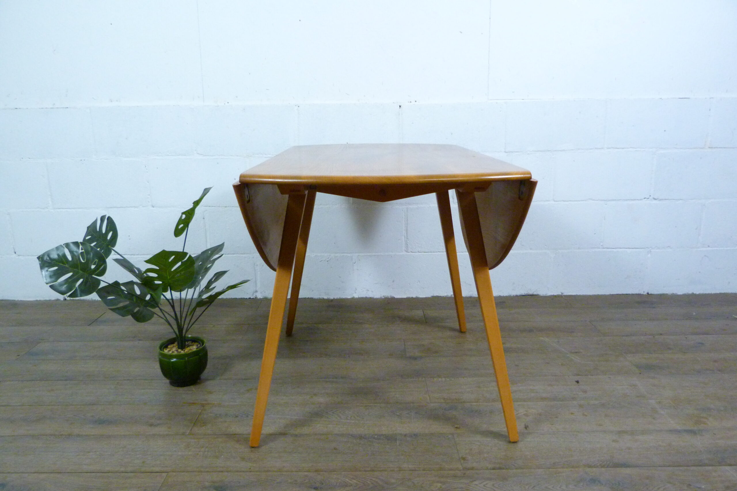 Ercol Windsor Drop Leaf Dining Table Model 384