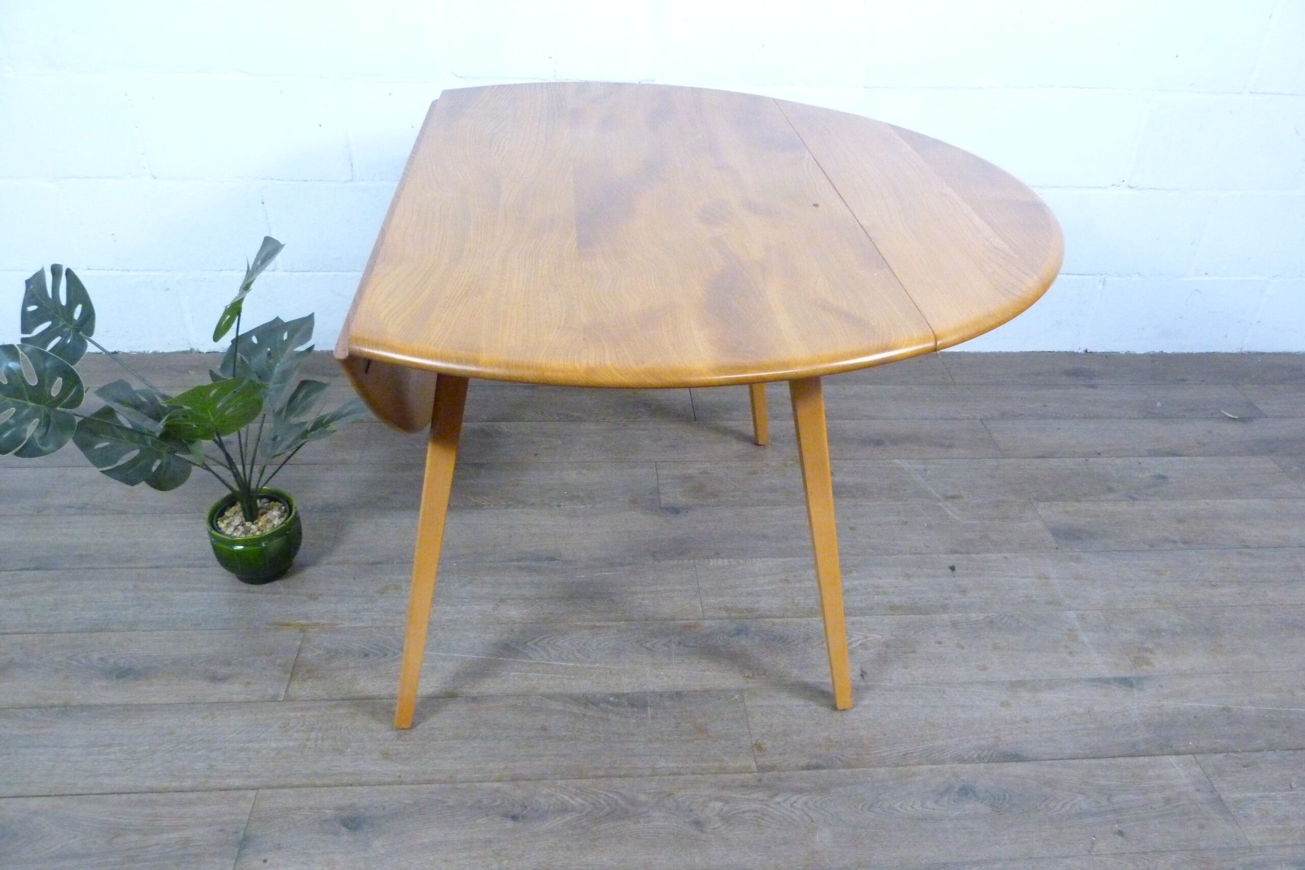 Ercol Windsor Drop Leaf Dining Table Model 384