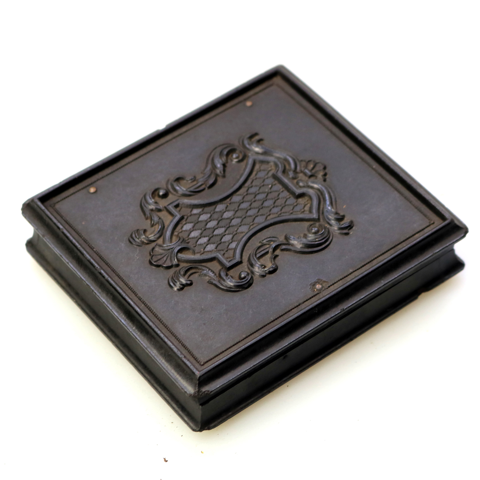 An antique thermoplastic union Case & Daguerreotype C.1850's