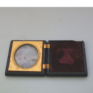 An antique thermoplastic union Case & Daguerreotype C.1850's