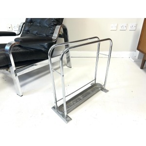 Bauhaus Style, Chrome Stick Stand