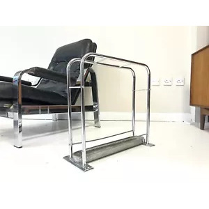 Bauhaus Style, Chrome Stick Stand