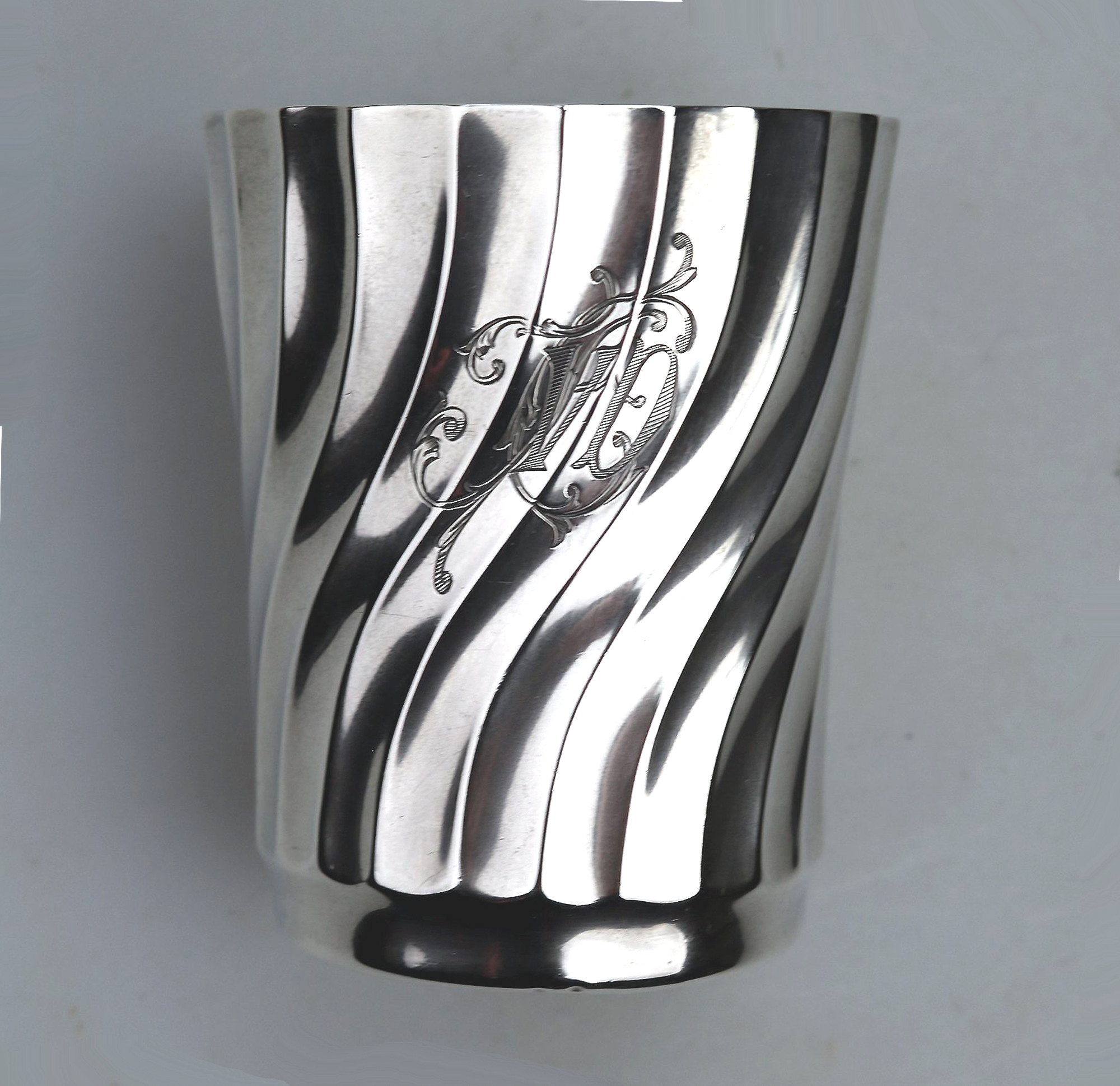 A good and attractive antique 950 sterling solid silver French Beaker C.19thC