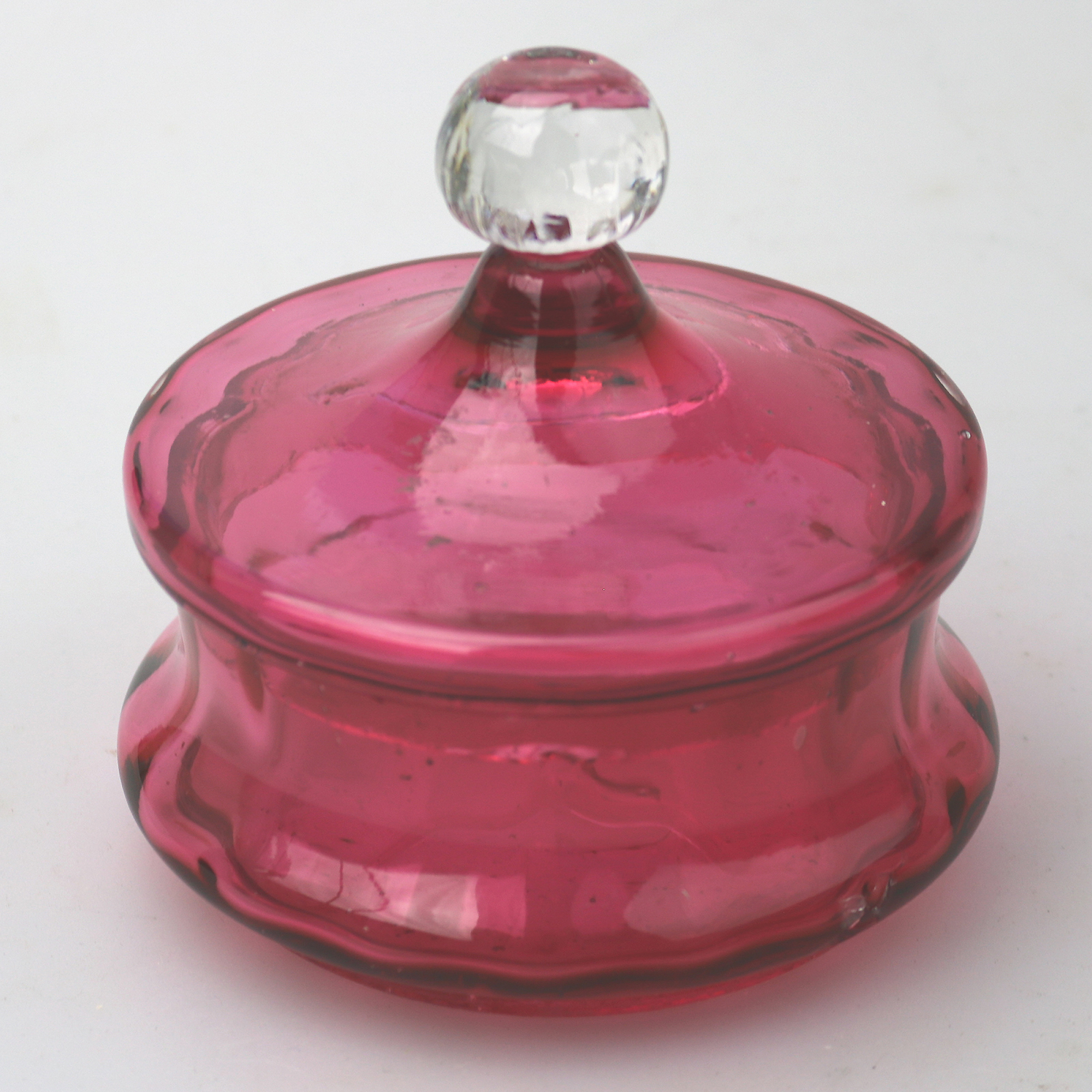 A pretty antique Victorian cranberry art glass lidded Bowl 11cm dia C.19thC