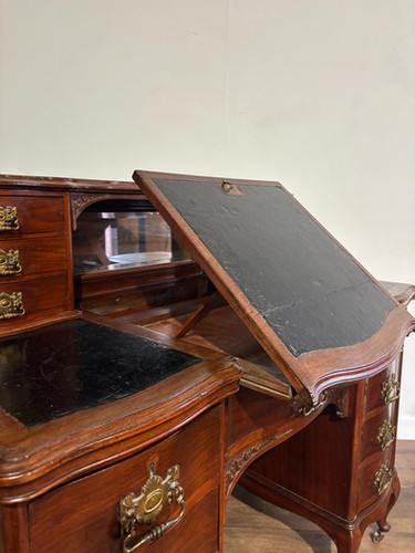 Edwardian Mahogany Gallery Back Kneehole Desk