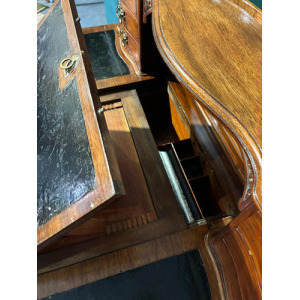 Edwardian Mahogany Gallery Back Kneehole Desk