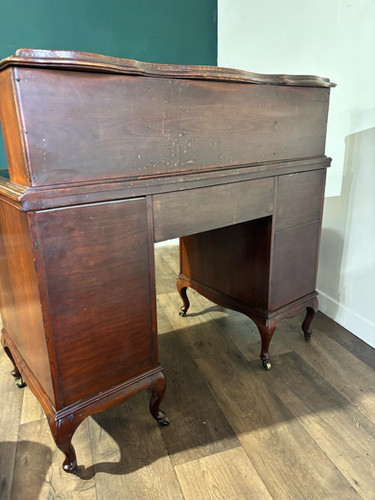 Edwardian Mahogany Gallery Back Kneehole Desk