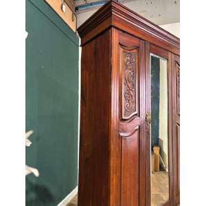 Edwardian Walnut Wardrobe