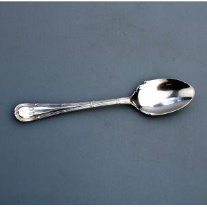 Antique solid silver English thread pattern Jam Spoon by William Hutton C.1925