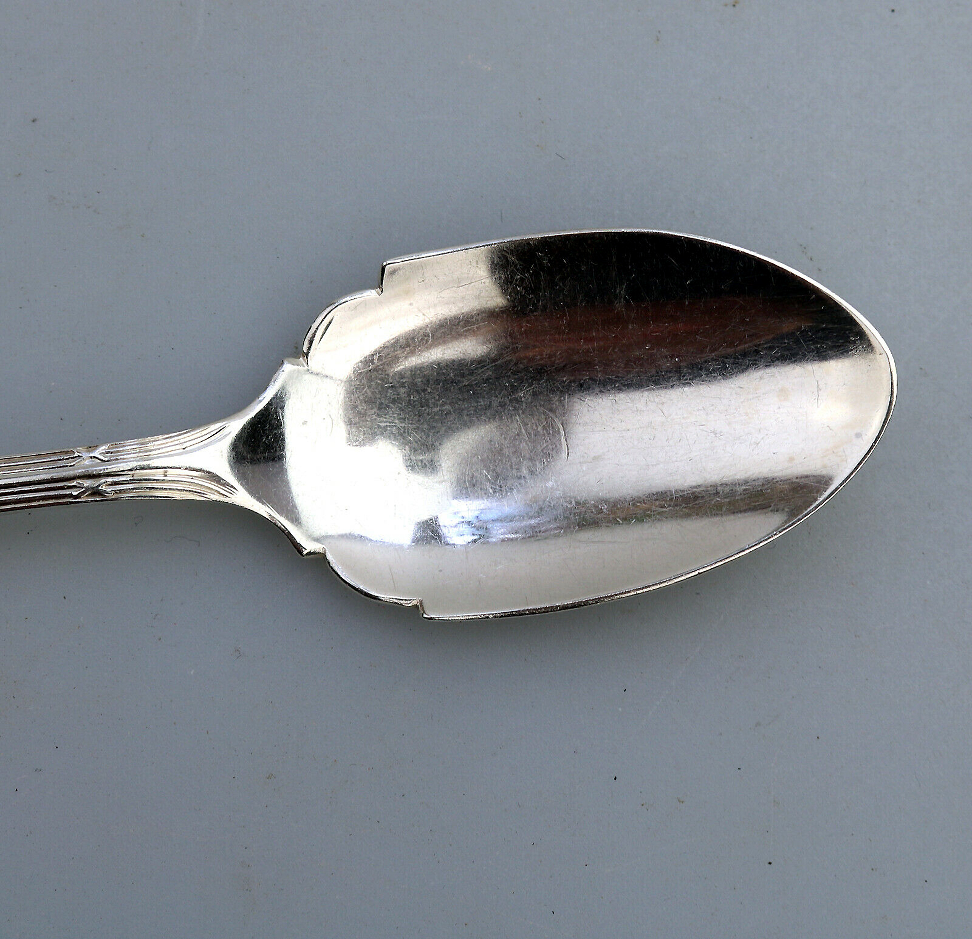 Antique solid silver English thread pattern Jam Spoon by William Hutton C.1925