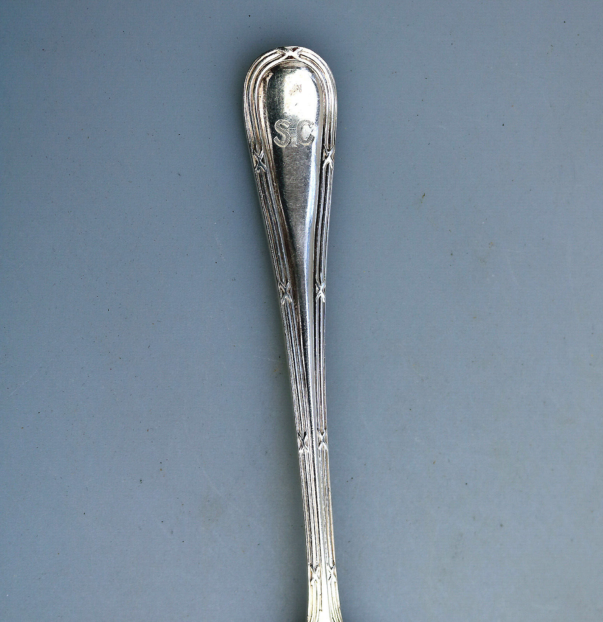 Antique solid silver English thread pattern Jam Spoon by William Hutton C.1925
