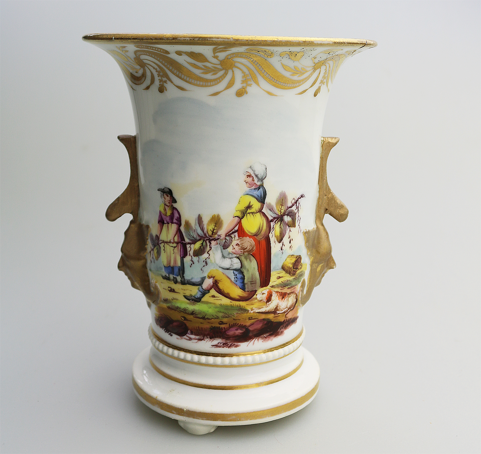 An antique Continental porcelain hand-painted scenic Vase C.early 19thC