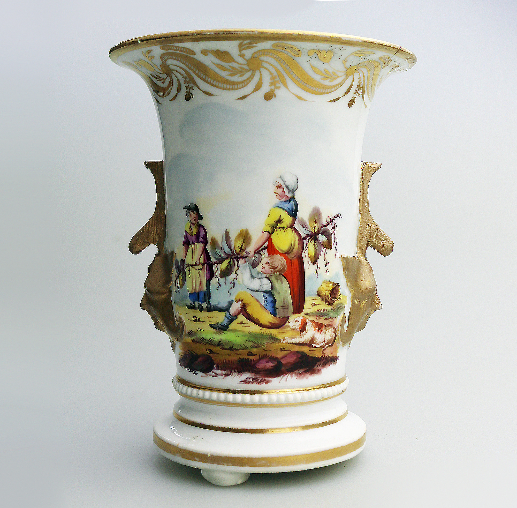 An antique Continental porcelain hand-painted scenic Vase C.early 19thC