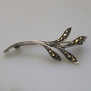 English solid silver & Marcasite Bernard Instone designer novelty Brooch C.1963