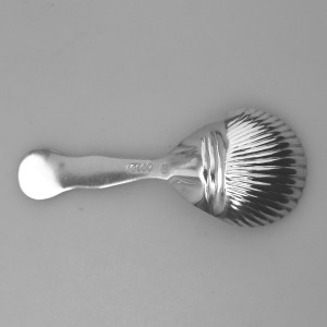 An antique Georgian Irish solid silver Kings handle Caddy Spoon Dublin C.1822