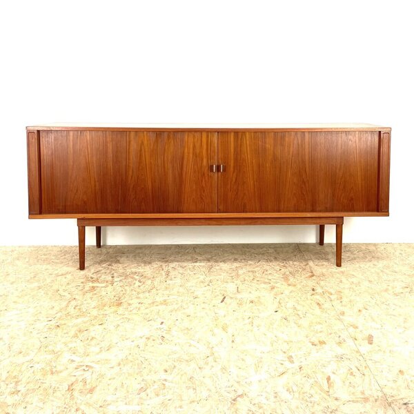 Jens Quistgaaed Sideboard For Peter Lovig Nielsen.