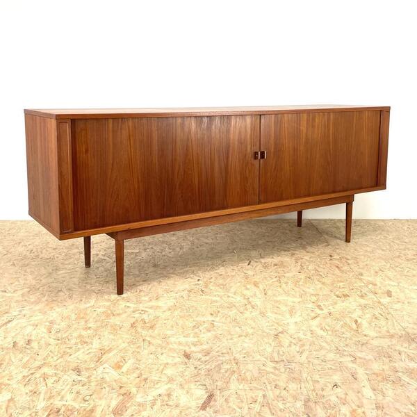 Jens Quistgaaed Sideboard For Peter Lovig Nielsen.