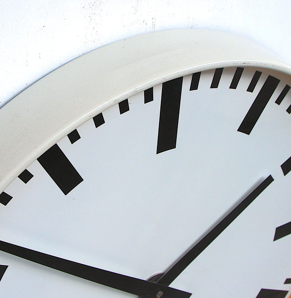 Large 41.5cm Midcentury Original Industrial Wall Clock Factory. Fully Guaranteed