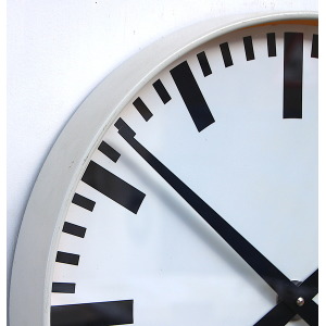 Large 41.5cm Midcentury Original Industrial Wall Clock Factory. Fully Guaranteed