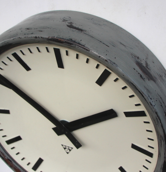 Large 49cm Midcentury Original Industrial Wall Clock Factory. Fully Guaranteed