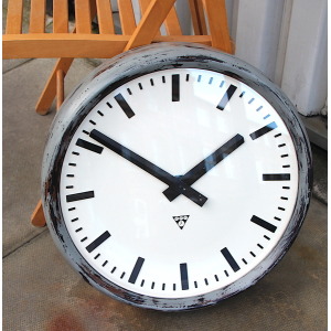 Large 49cm Midcentury Original Industrial Wall Clock Factory. Fully Guaranteed
