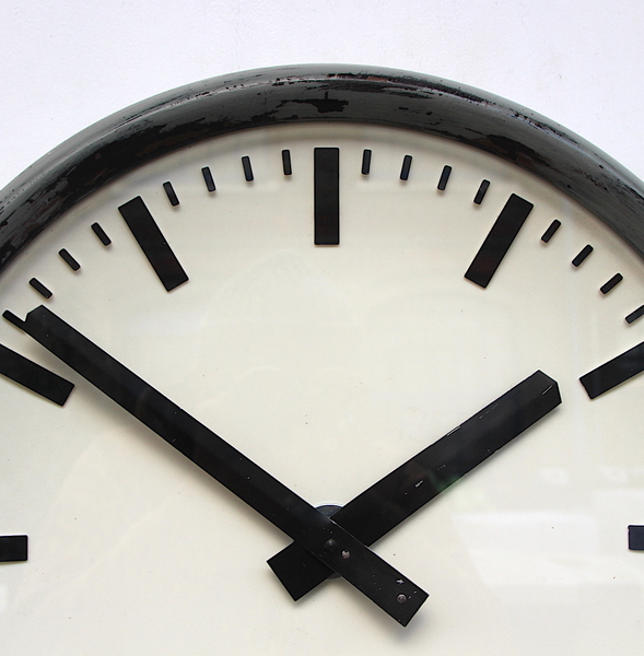 Large 49cm Midcentury Original Industrial Wall Clock Factory. Fully Guaranteed
