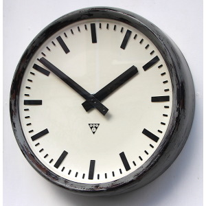 Large 49cm Midcentury Original Industrial Wall Clock Factory. Fully Guaranteed