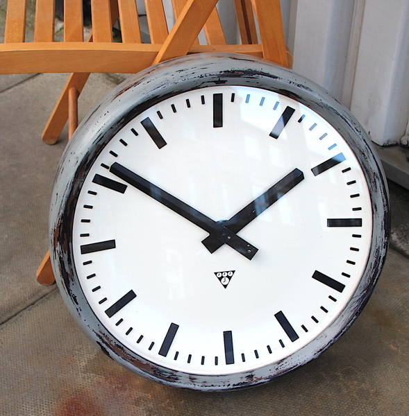 Large 49cm Midcentury Original Industrial Wall Clock Factory. Fully Guaranteed