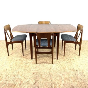 Mid Century Table And Chairs By Elliotts Of Newbury