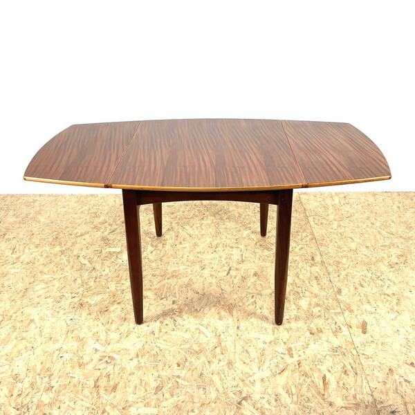 Mid Century Table And Chairs By Elliotts Of Newbury