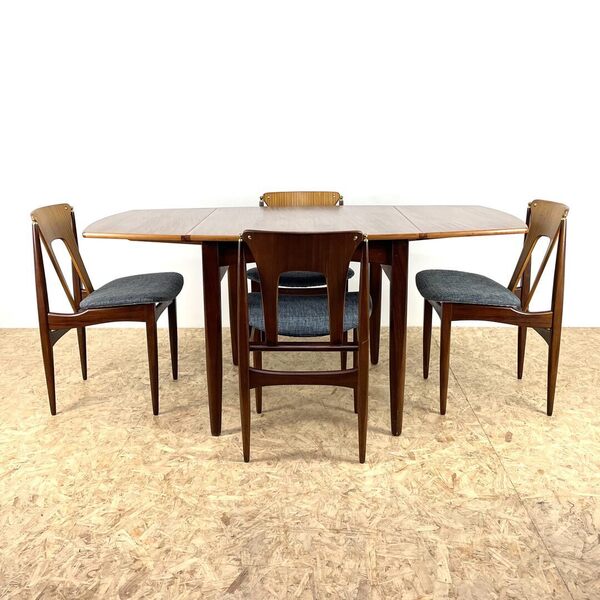 Mid Century Table And Chairs By Elliotts Of Newbury